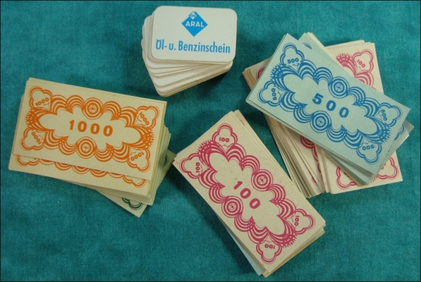 BV Aral "Auto-Börse" 1971 Automobil-Tankstellen Brettspiel im Originalkarton (1511)